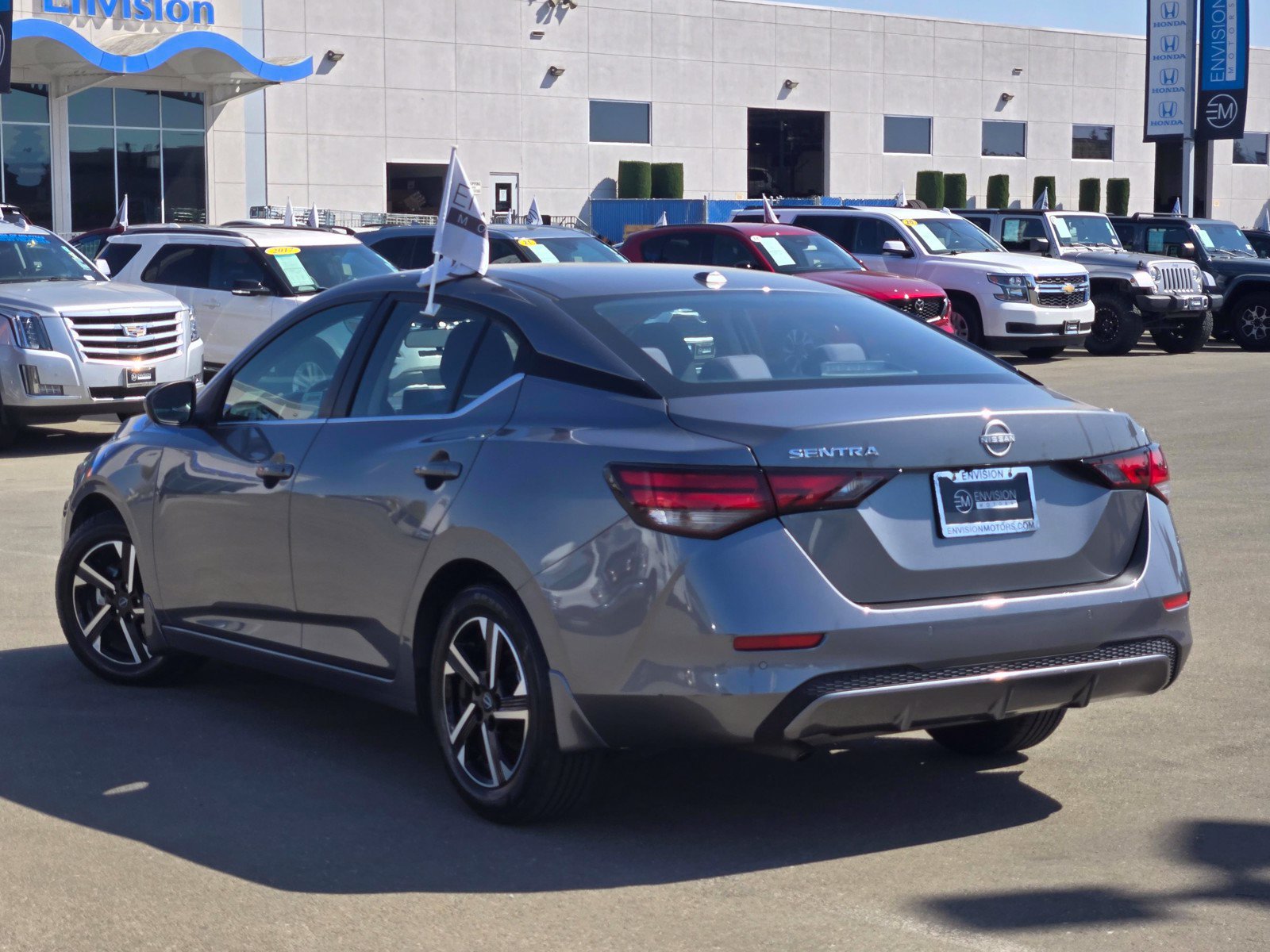 Used 2025 Nissan Sentra SV FWD image 5