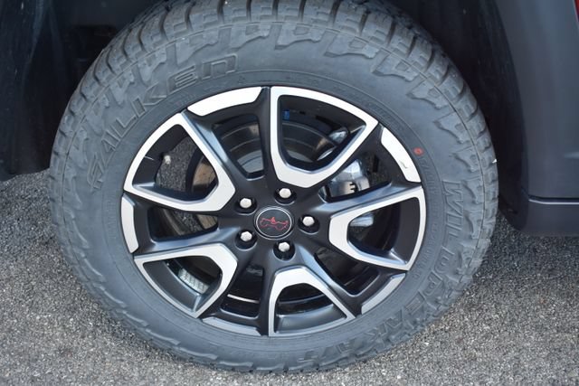 Used 2025 Jeep Compass Trailhawk AWD/4WD image 41