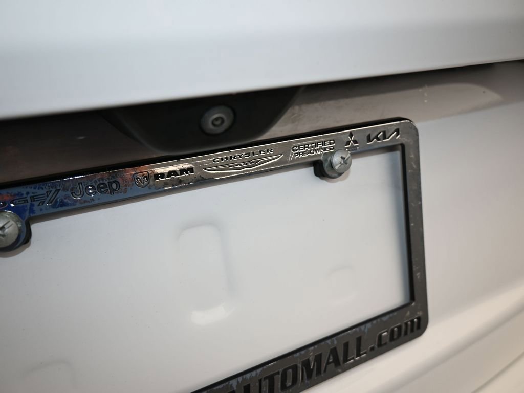 Used 2023 Jeep Grand Cherokee L Laredo w/ Luxury Tech Group I image 40