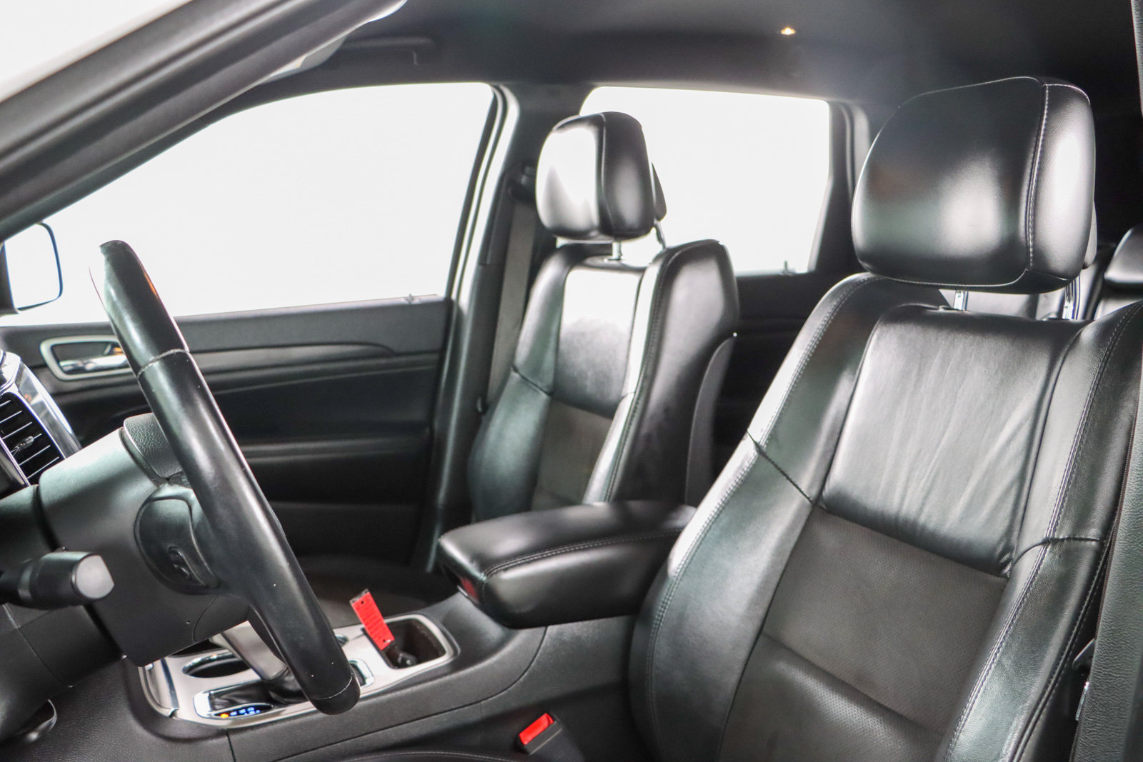 Used 2020 Jeep Grand Cherokee Altitude RWD image 23