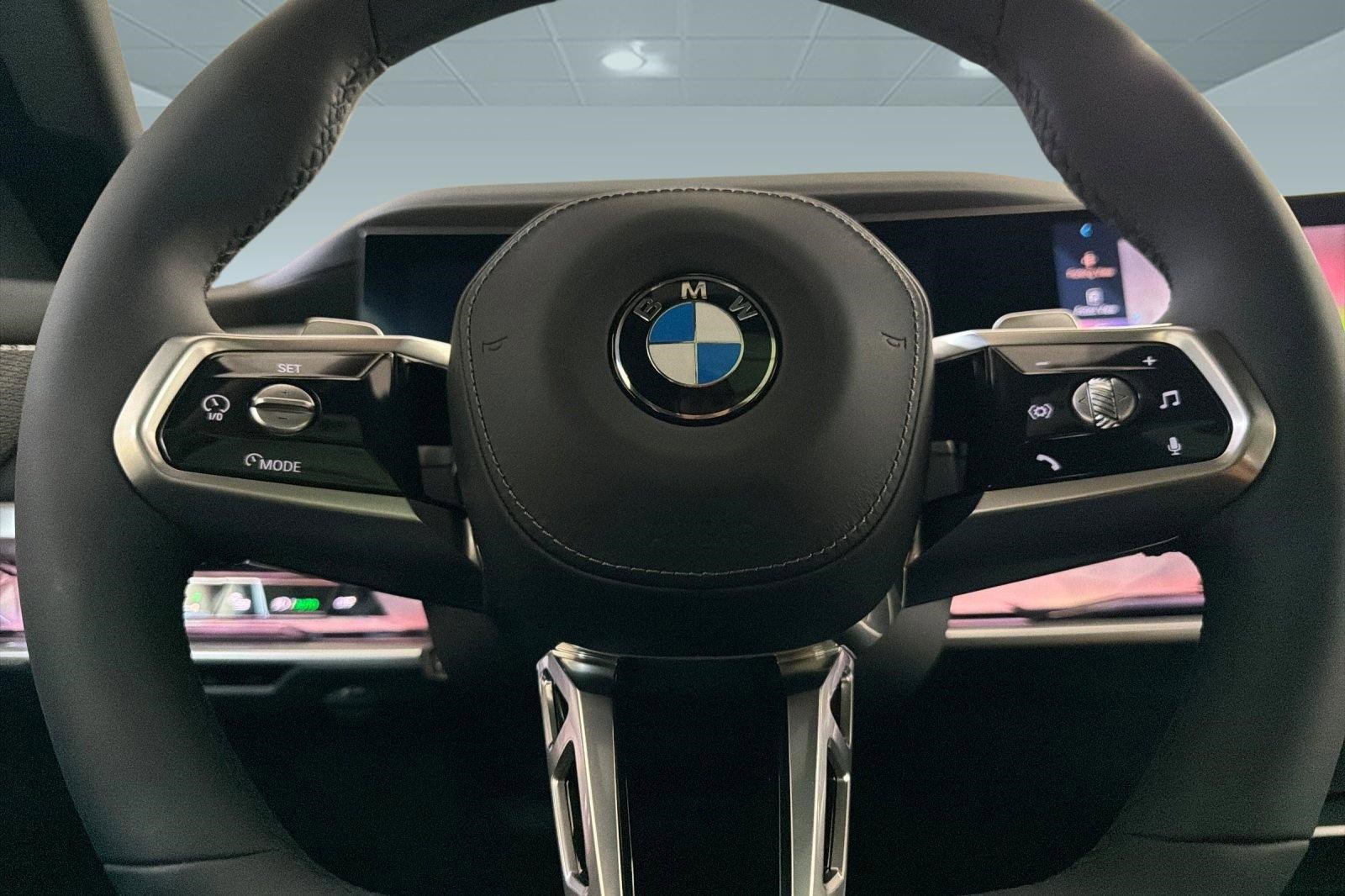 New 2026 BMW 740i w/ Premium Package image 17