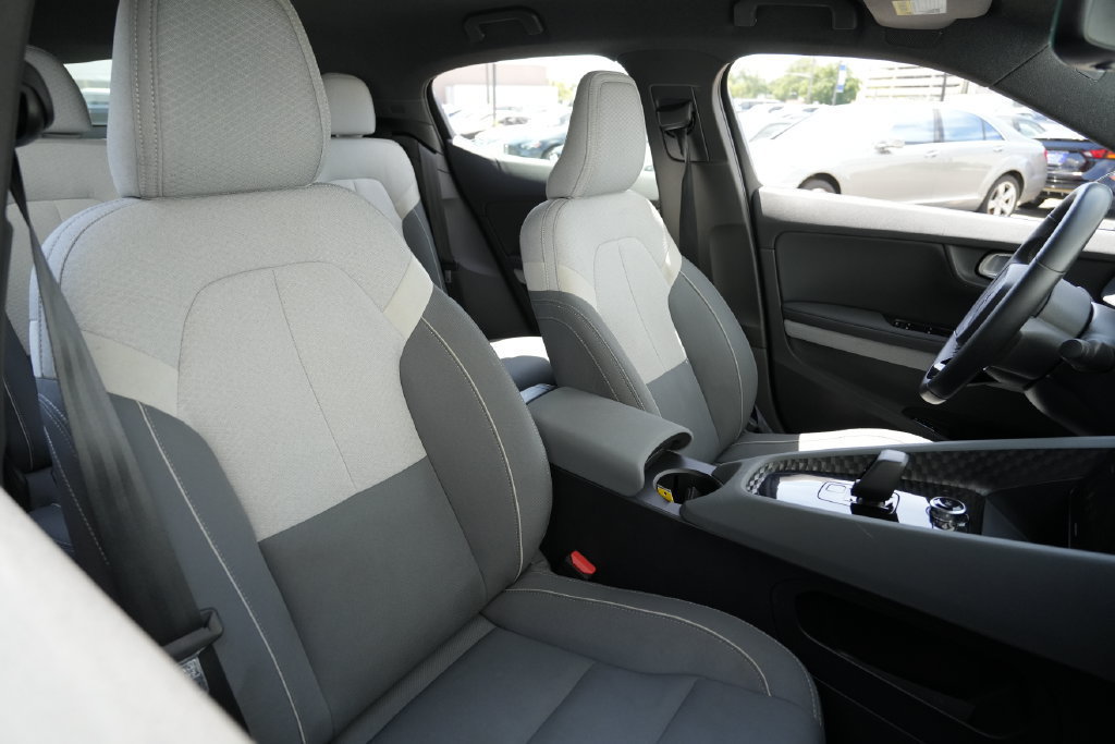 Used 2023 Polestar Polestar 2 AWD/4WD image 30