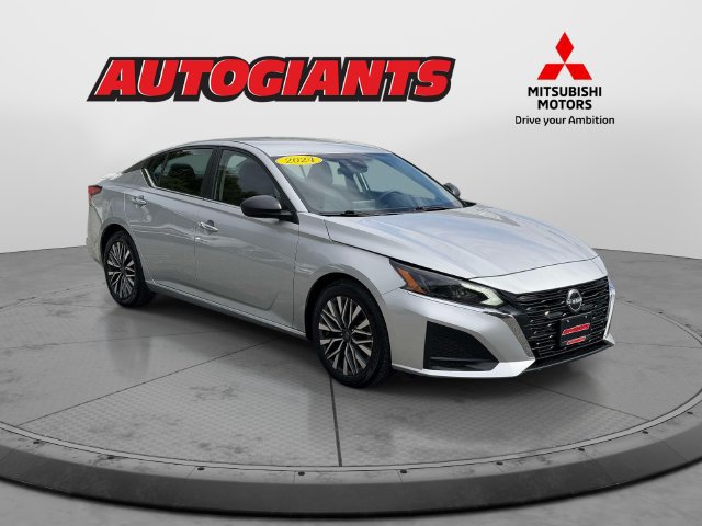 Used 2024 Nissan Altima 2.5 SV FWD image 1