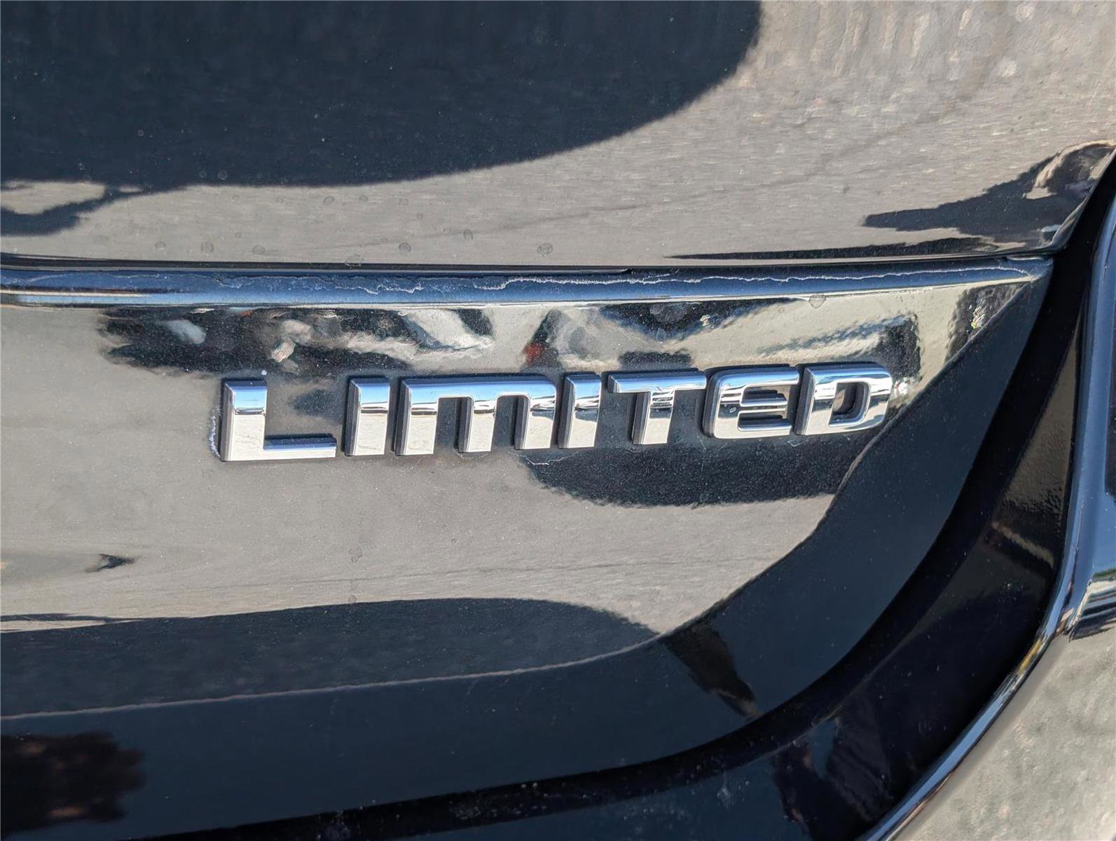 Used 2022 Jeep Grand Cherokee L Limited AWD/4WD image 10