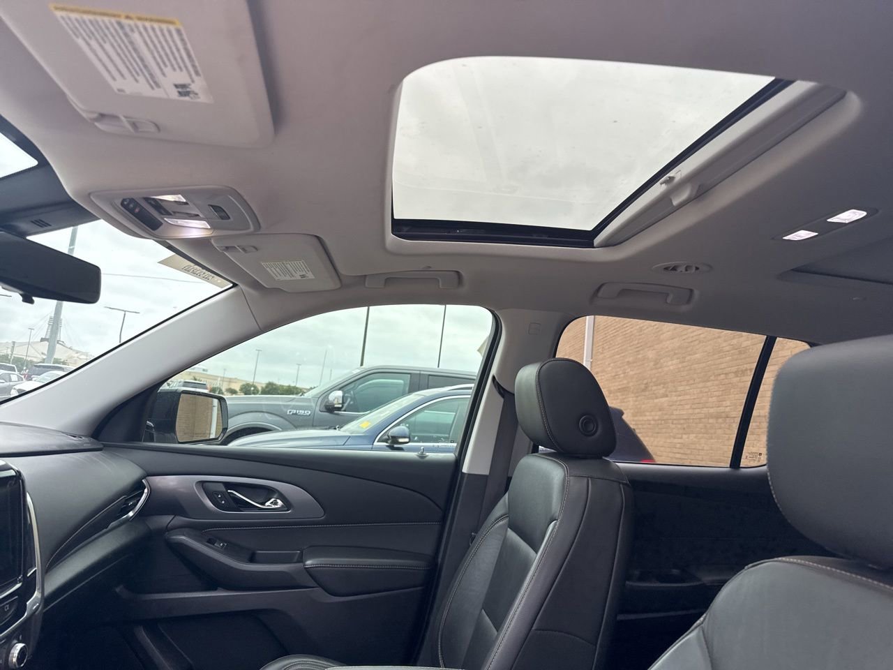 Used 2019 Chevrolet Traverse Premier w/ Redline Edition FWD image 9