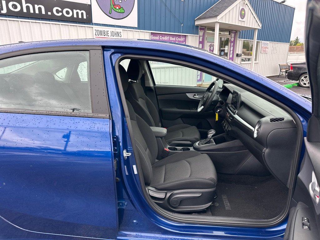 Used 2024 Kia Forte LXS FWD image 18