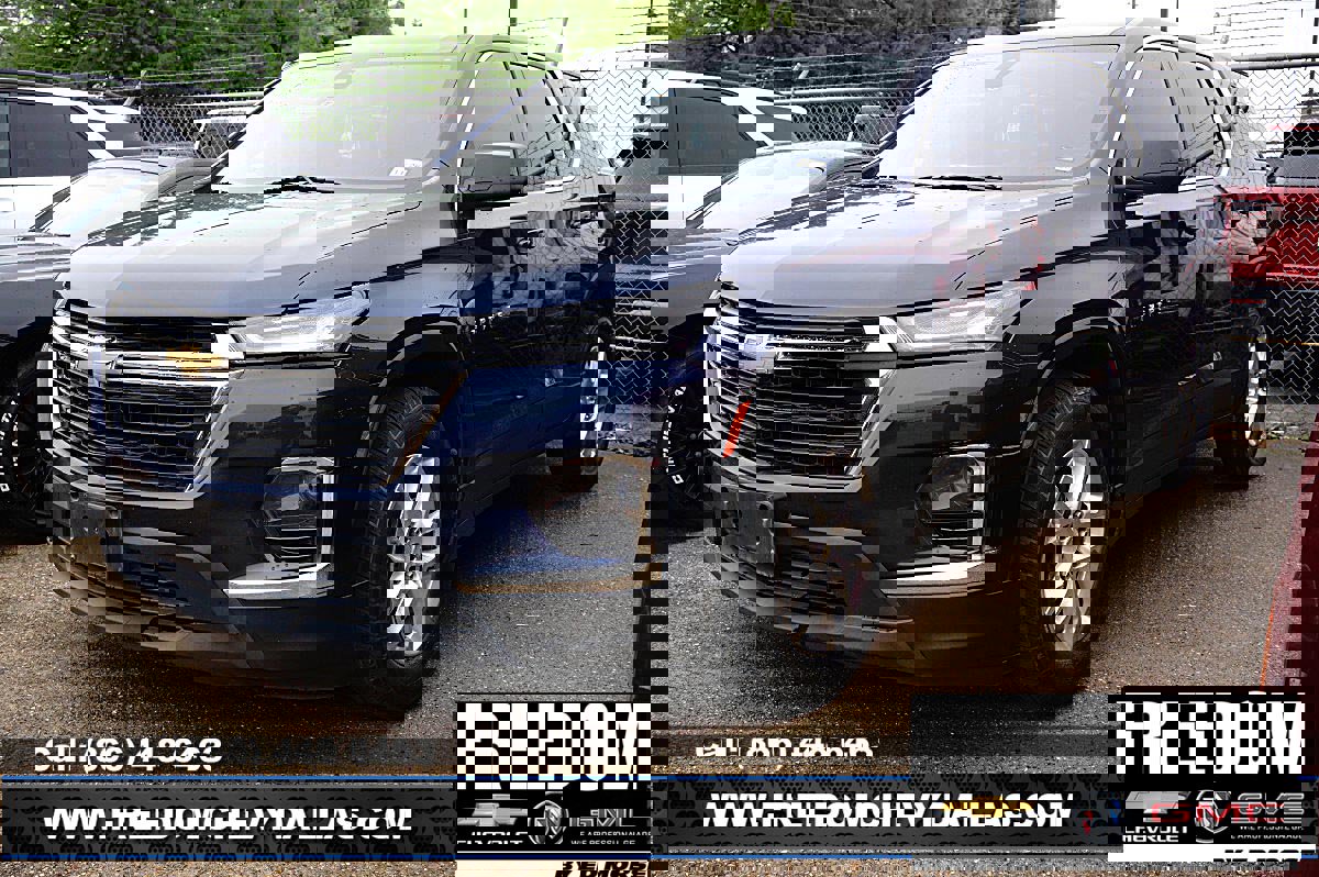 Used 2022 Chevrolet Traverse LS FWD image 4