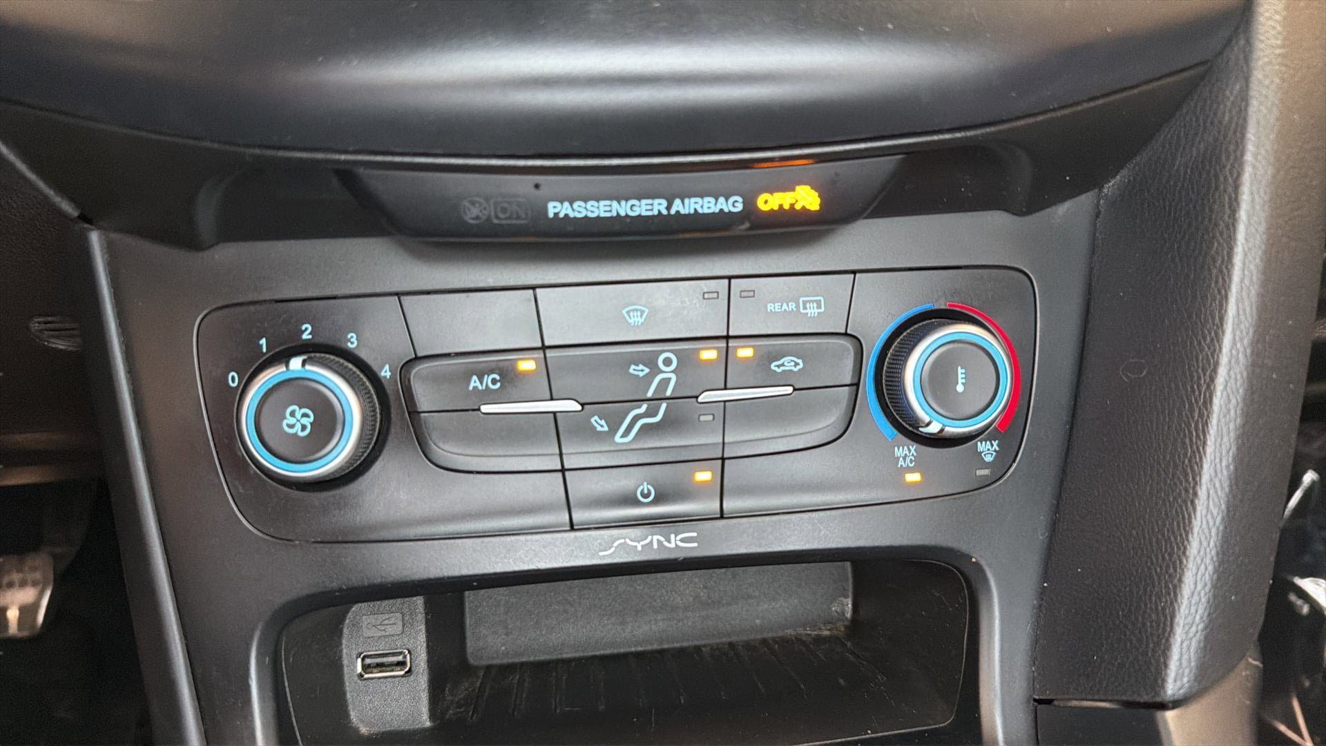 Used 2015 Ford Focus ST image 31