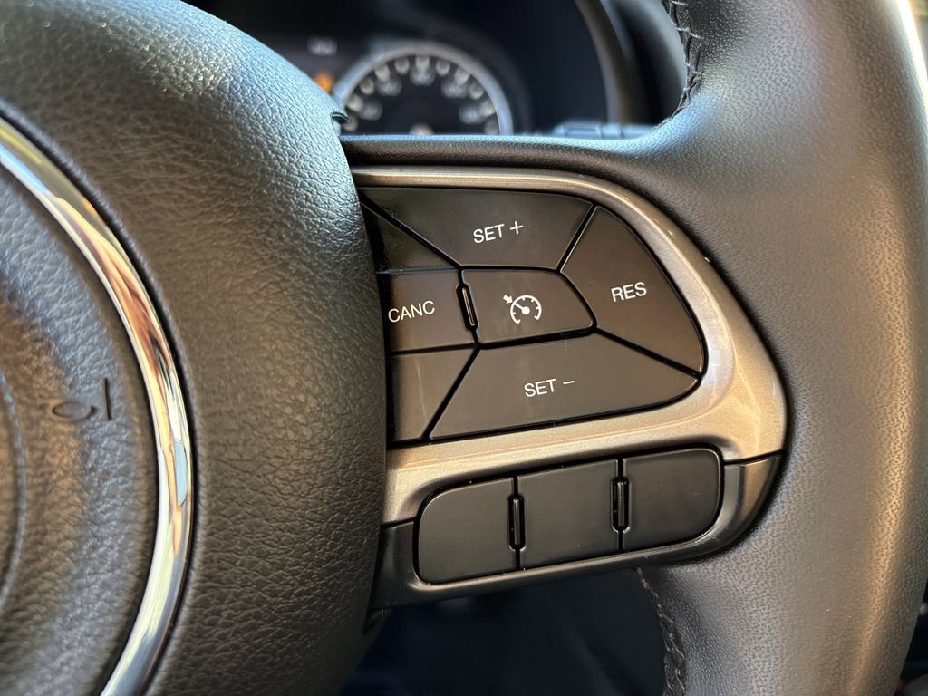 Used 2022 Jeep Renegade Latitude image 15