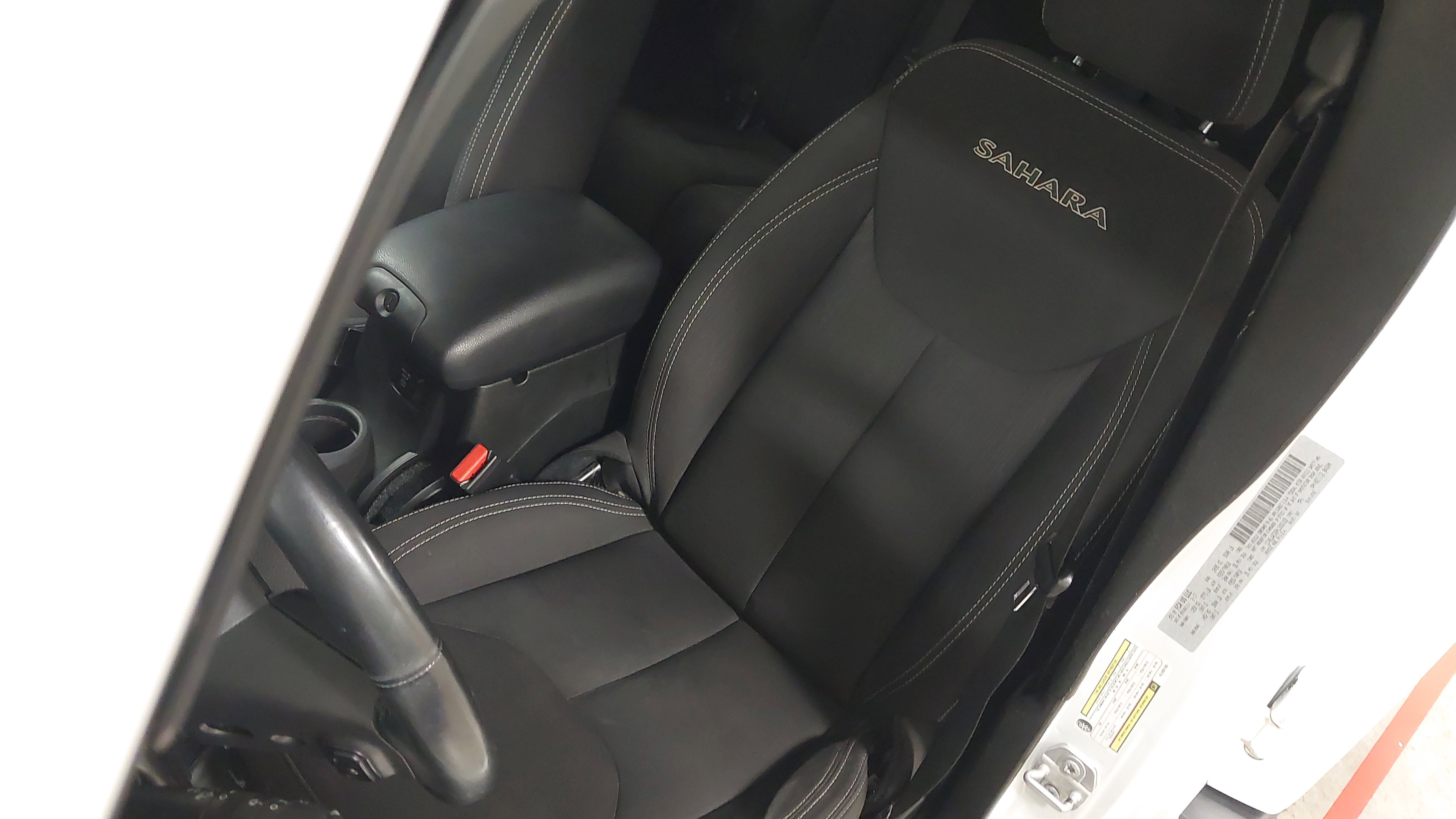 Used 2017 Jeep Wrangler Unlimited Sahara w/ Dual Top Group image 22