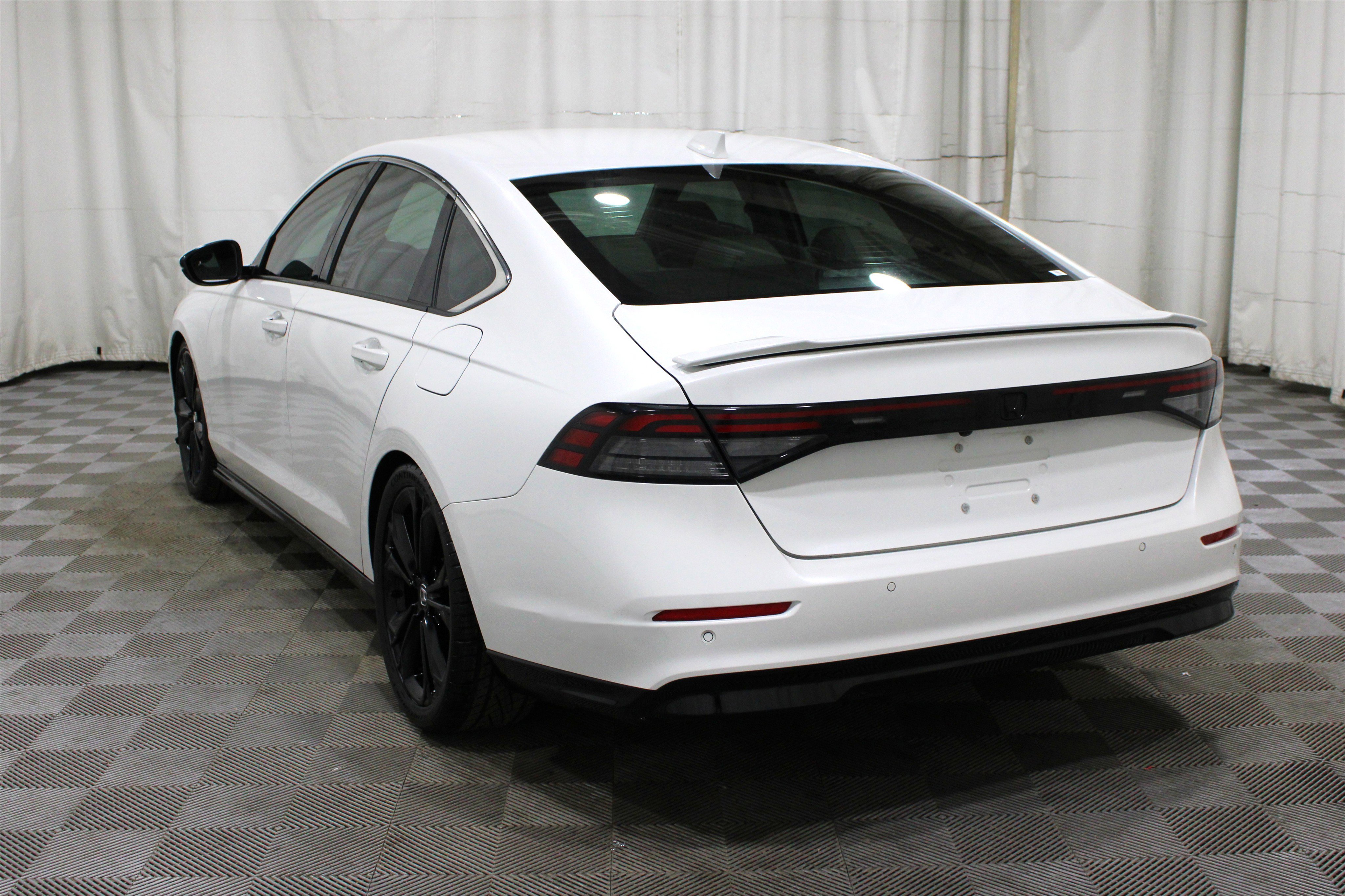Used 2024 Honda Accord Touring image 37