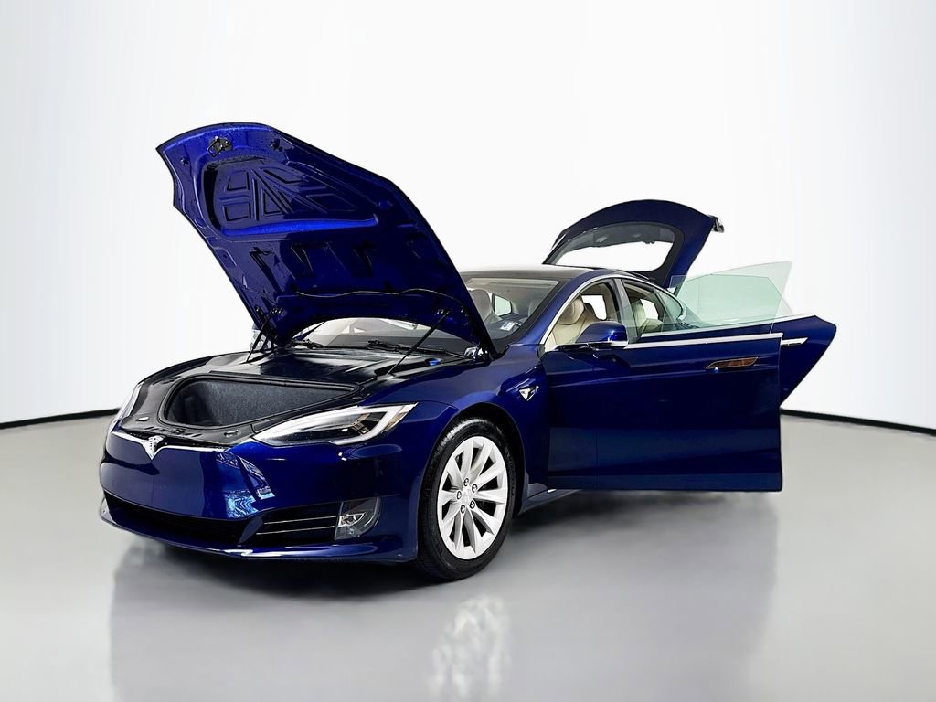 Used 2018 Tesla Model S 75D image 25