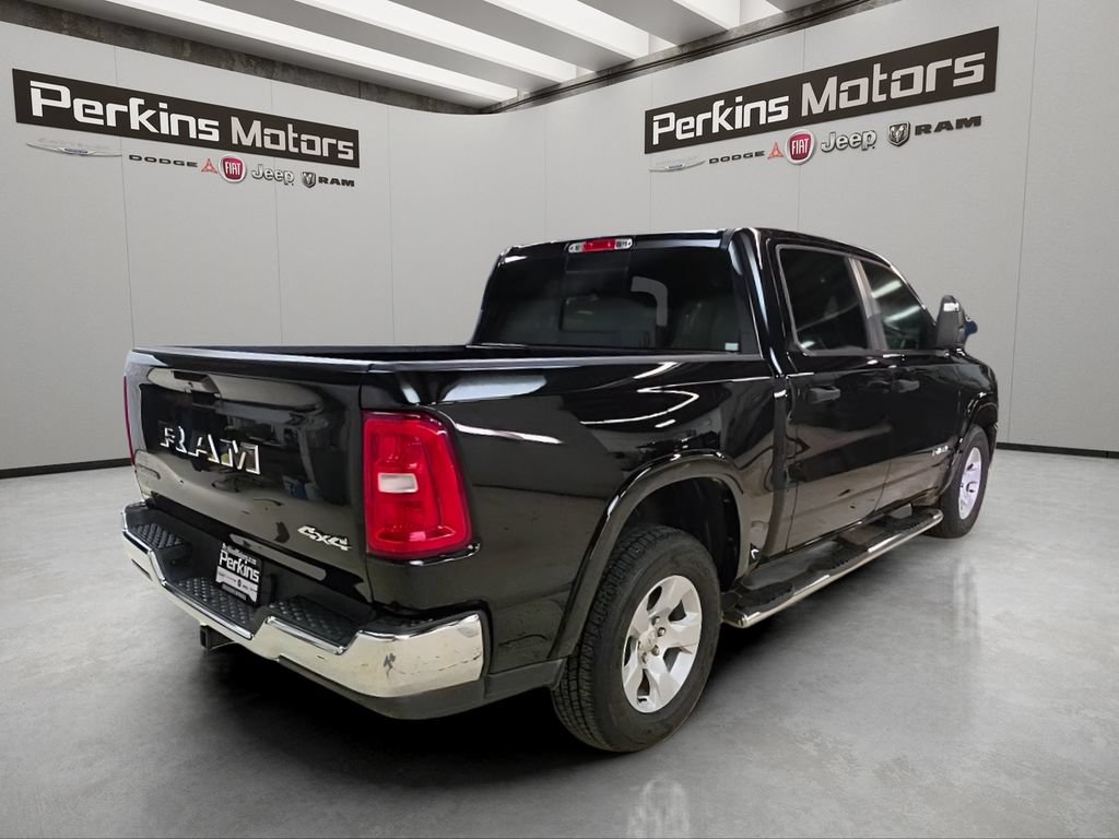 Used 2025 RAM 1500 Big Horn AWD/4WD image 5