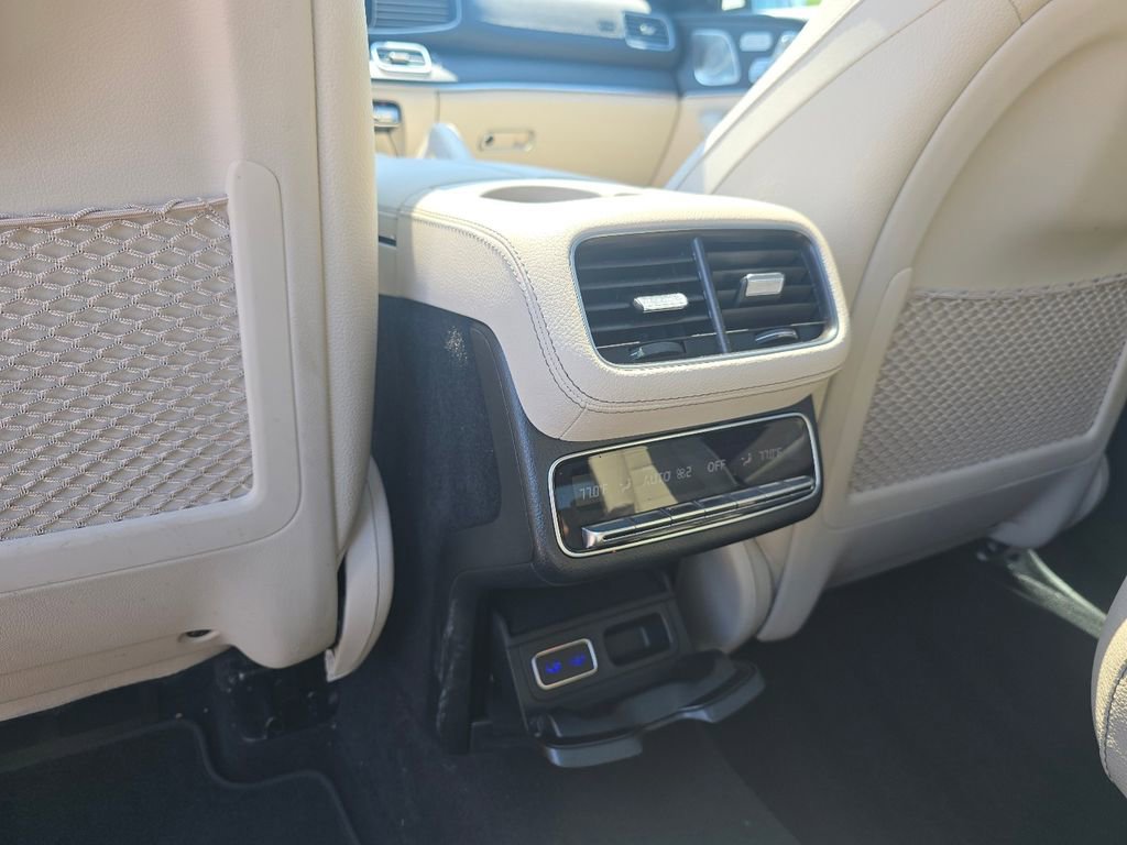 Used 2025 Mercedes-Benz GLS 450 4MATIC image 27