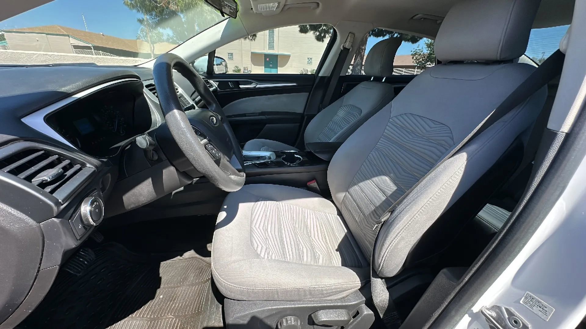 Used 2016 Ford Fusion S FWD image 10