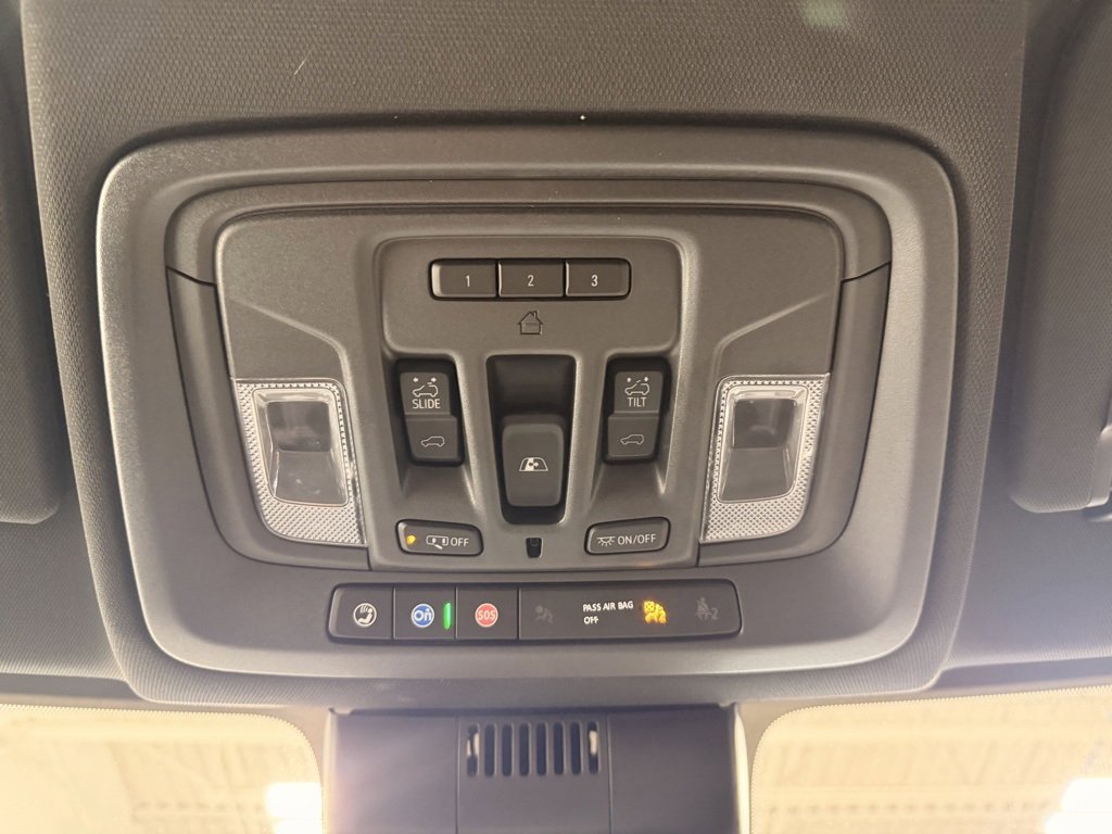 Used 2022 Chevrolet Silverado 1500 High Country w/ Z71 Off-Road Package image 47