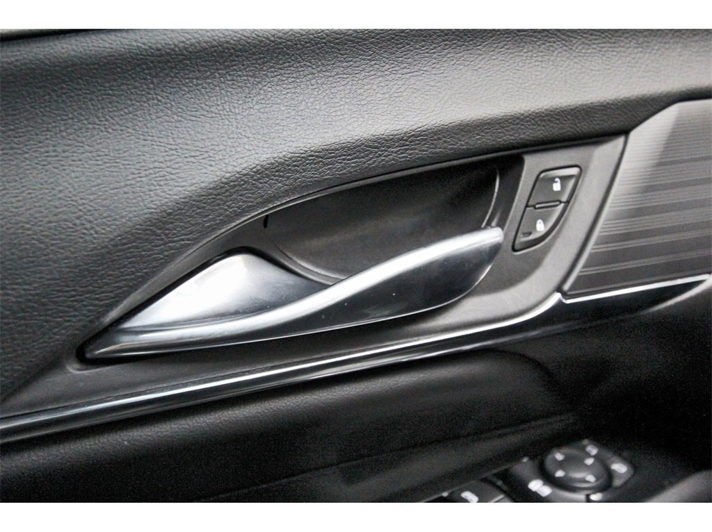 Used 2023 Cadillac CT4 Luxury image 18