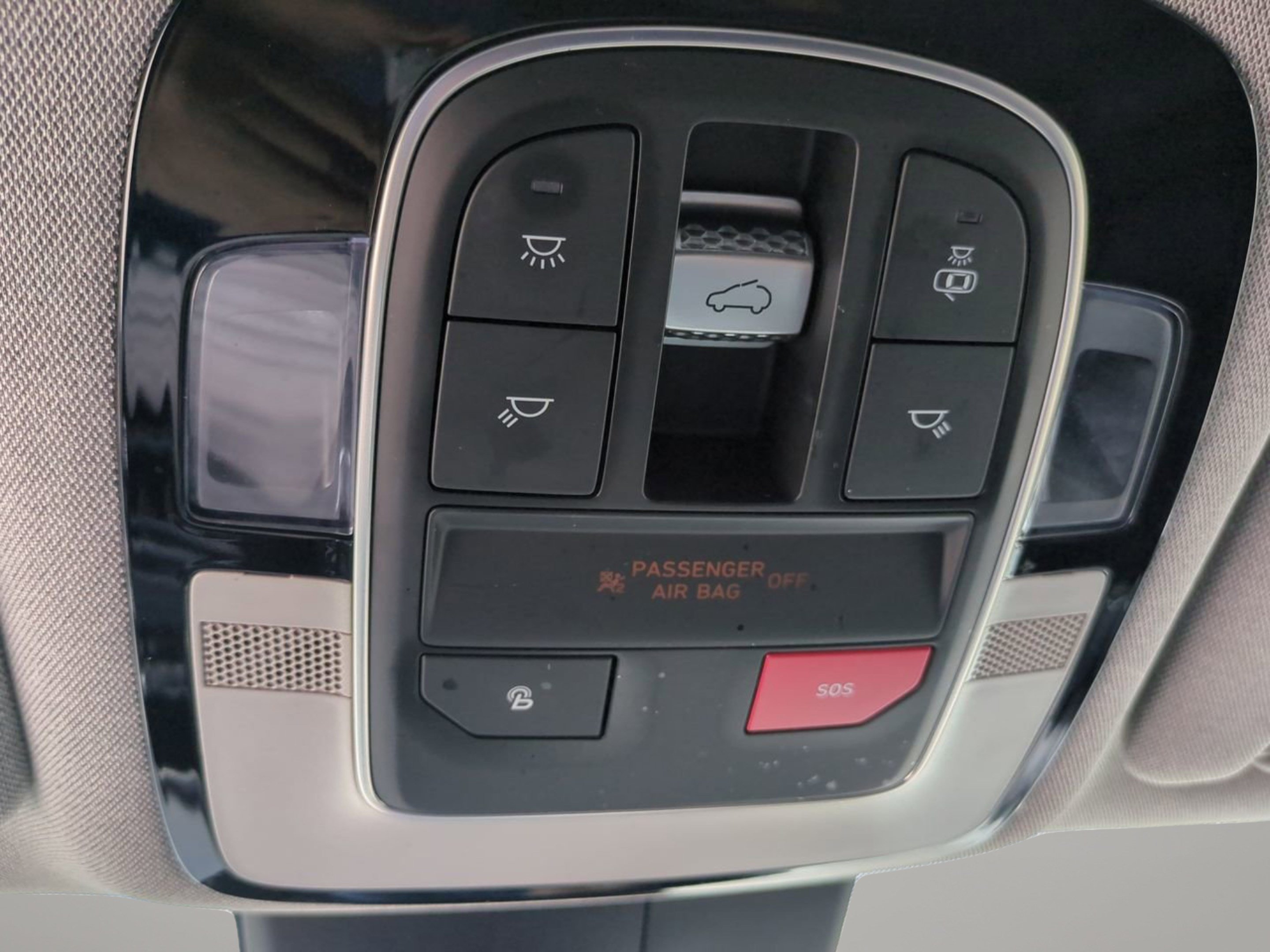 Used 2023 Hyundai Santa Fe Limited AWD/4WD image 29