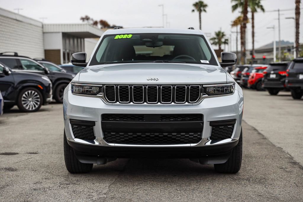 Used 2023 Jeep Grand Cherokee L Laredo w/ Trailer Tow Group (B) AWD/4WD image 2