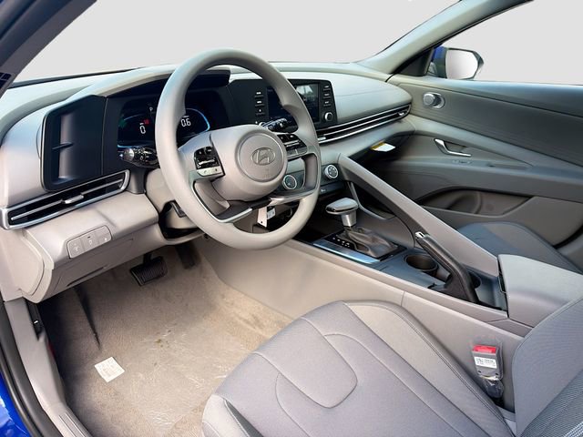 New 2026 Hyundai Elantra SE image 9