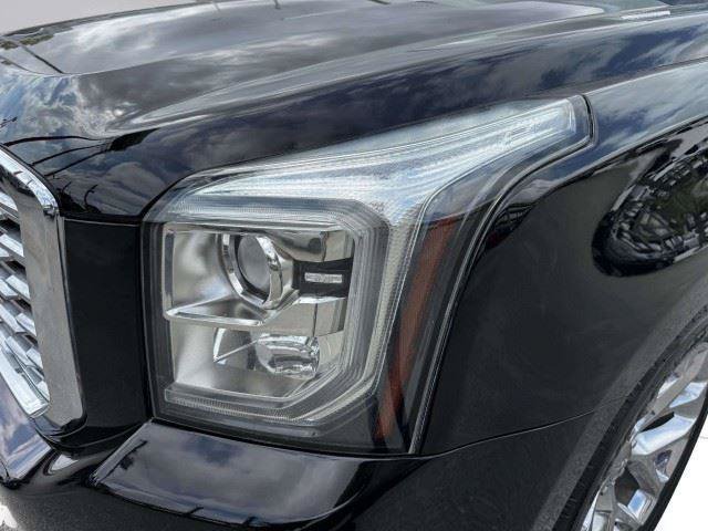 Used 2018 GMC Yukon XL Denali w/ Denali Ultimate Package AWD/4WD image 14