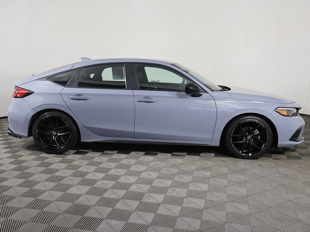 Used 2023 Honda Civic Sport image 11