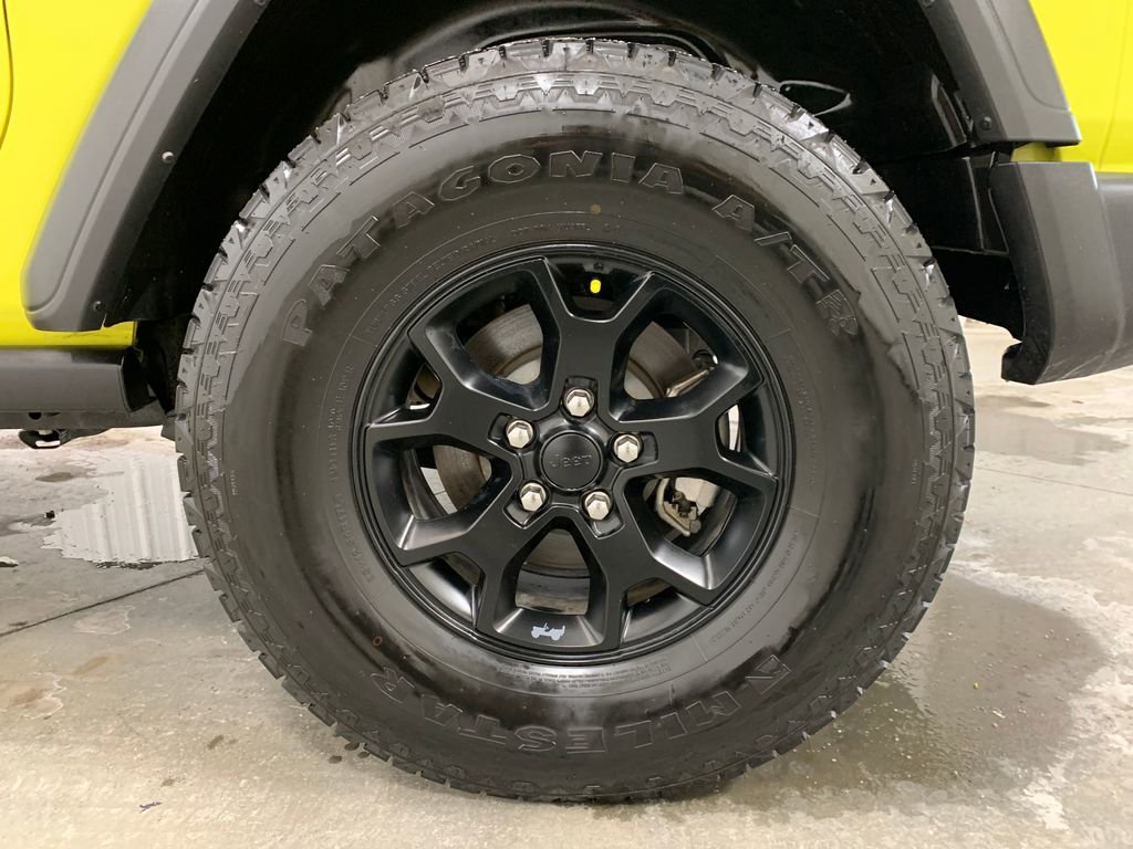 Used 2023 Jeep Wrangler Willys image 19