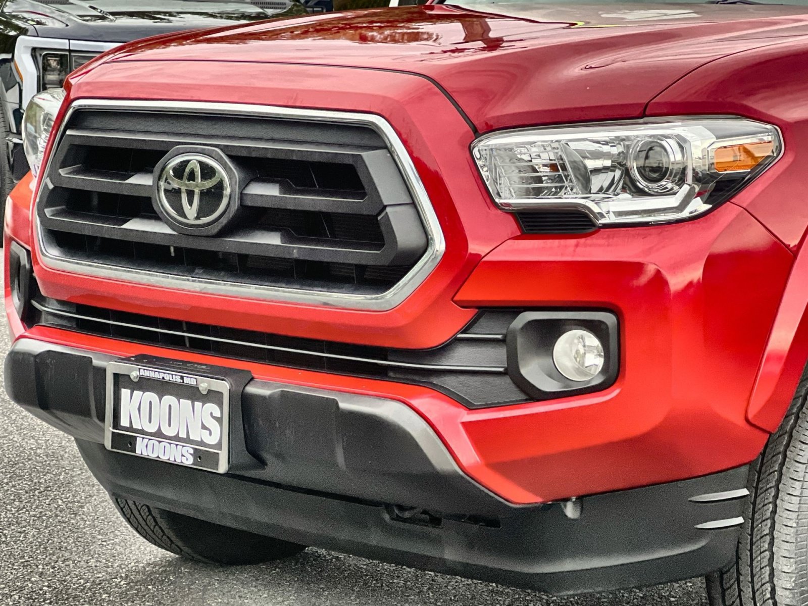 Used 2022 Toyota Tacoma SR5 AWD/4WD image 28