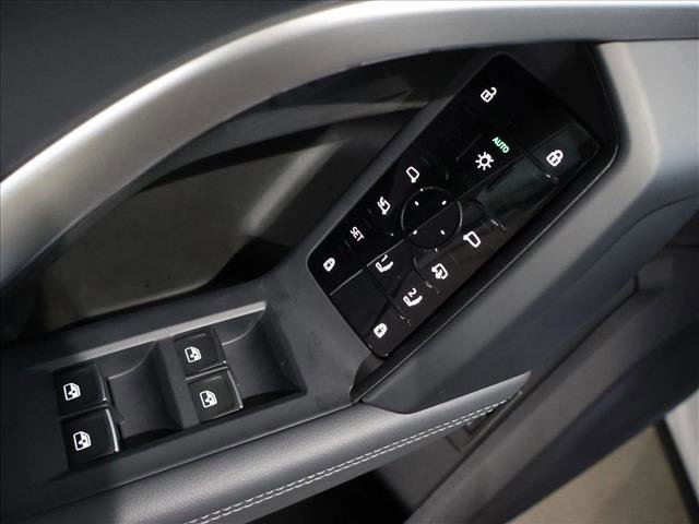 Used 2025 Audi Q5 Premium w/ Convenience Package image 12