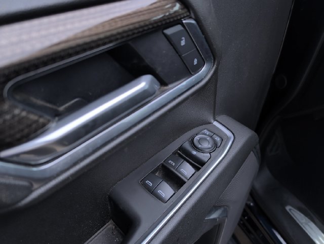 Used 2025 Chevrolet Silverado 1500 LT AWD/4WD image 14