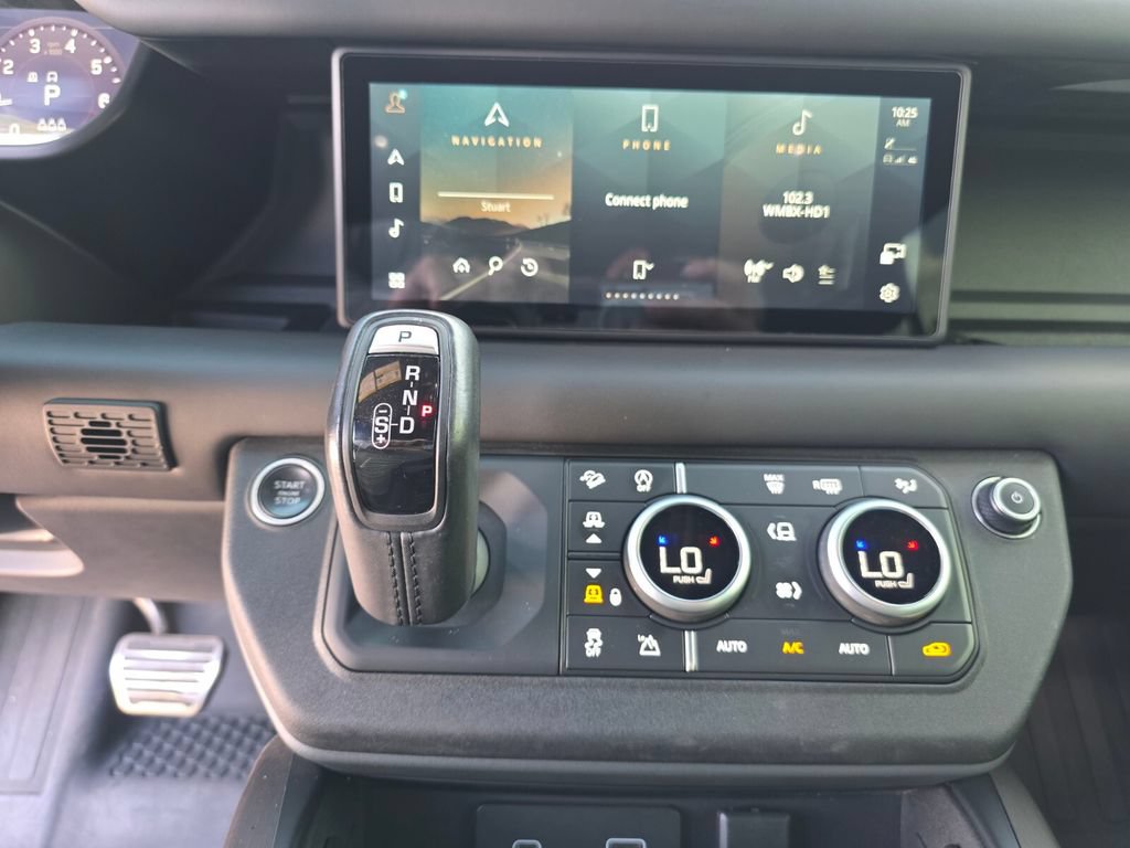 Used 2020 Land Rover Defender 110 X AWD/4WD image 27