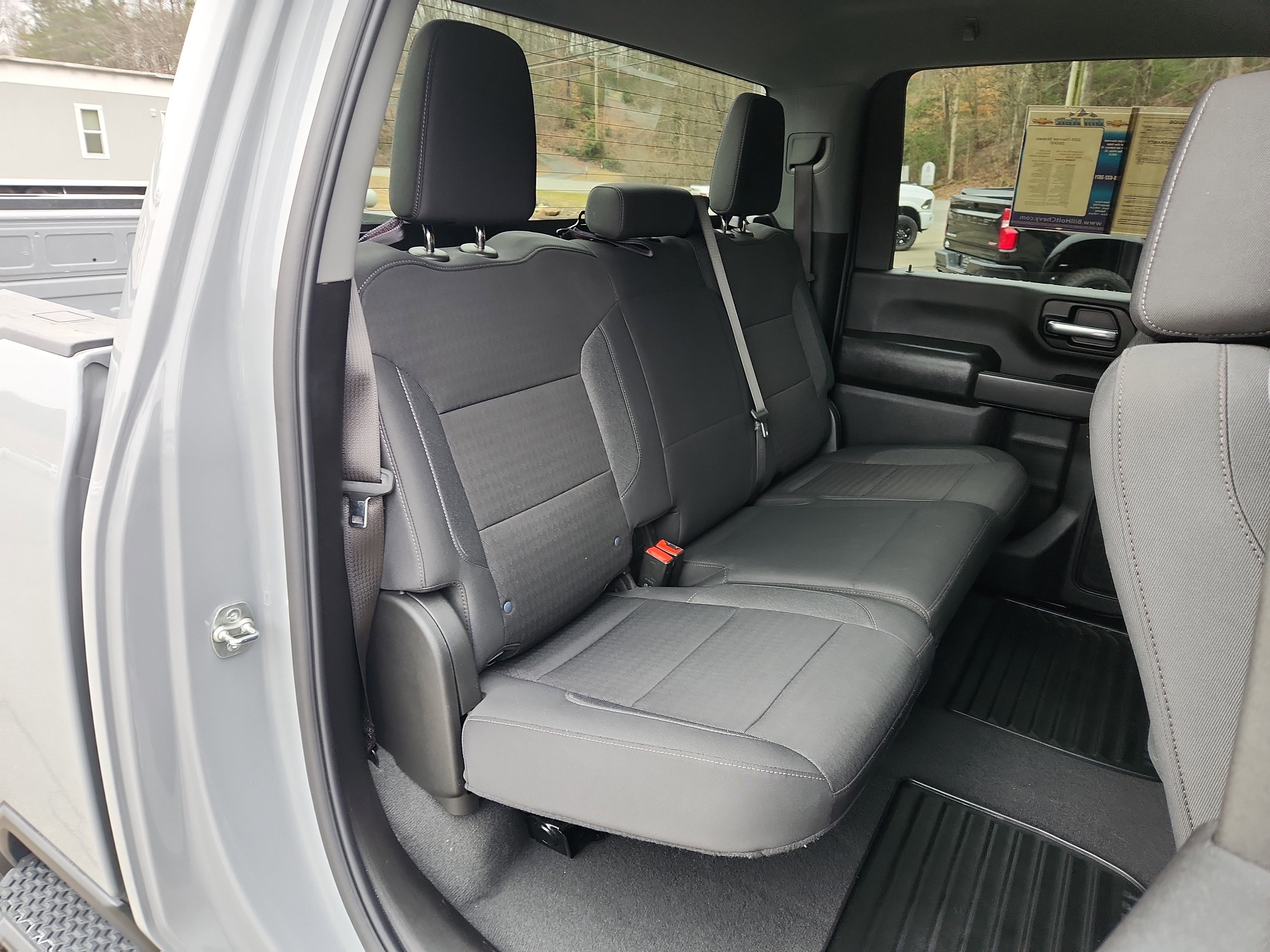 Used 2025 Chevrolet Silverado 2500 Custom w/ Custom Value Package image 31