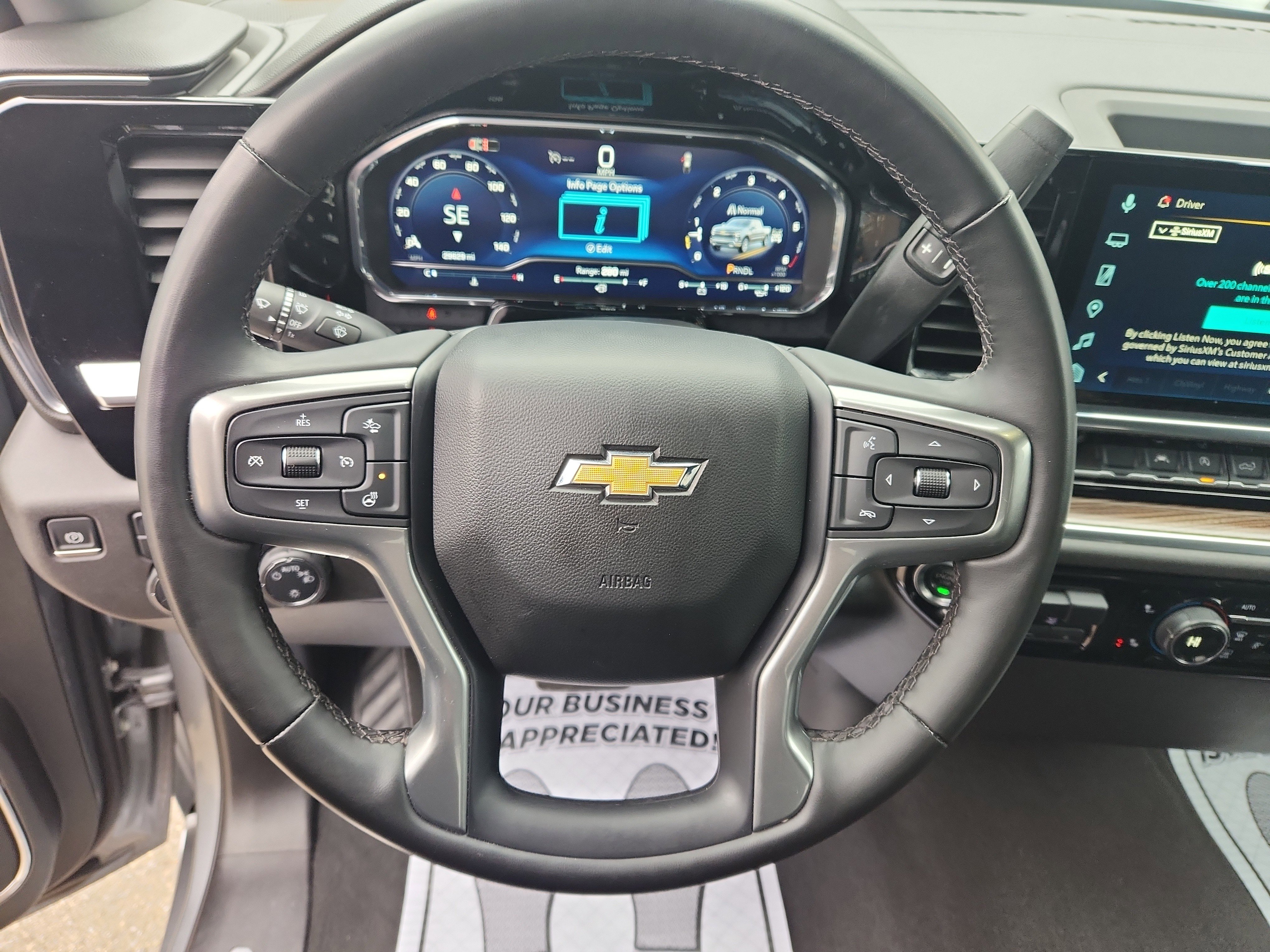 Used 2025 Chevrolet Silverado 1500 LT image 26