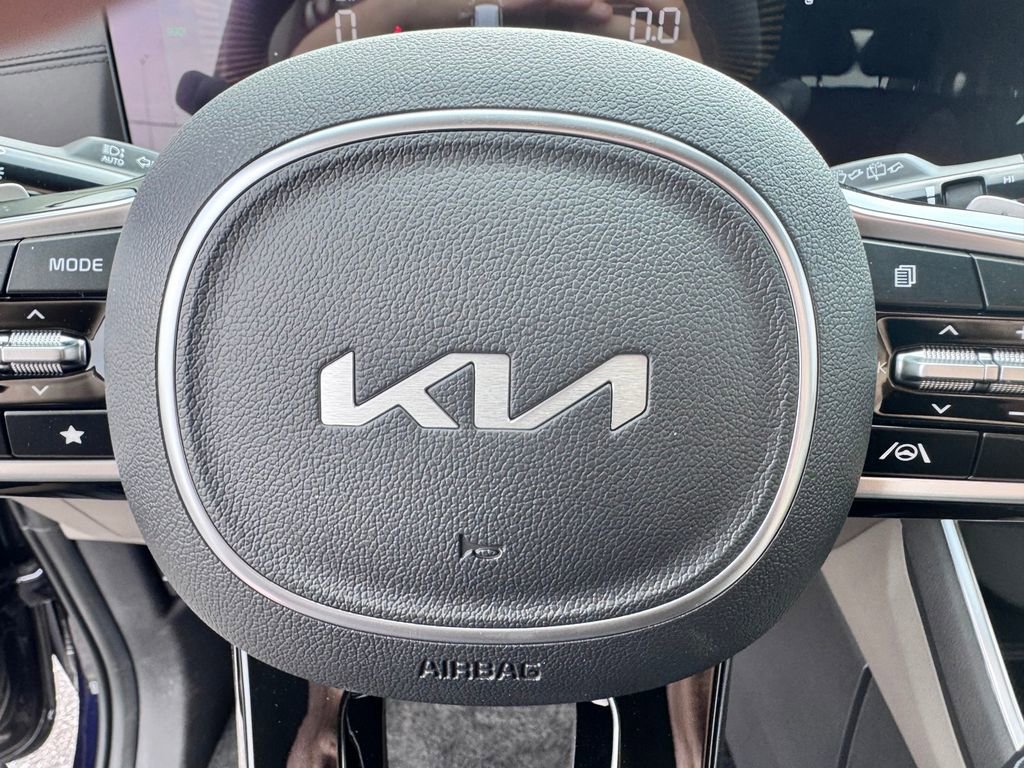 New 2026 Kia Carnival LXS image 17