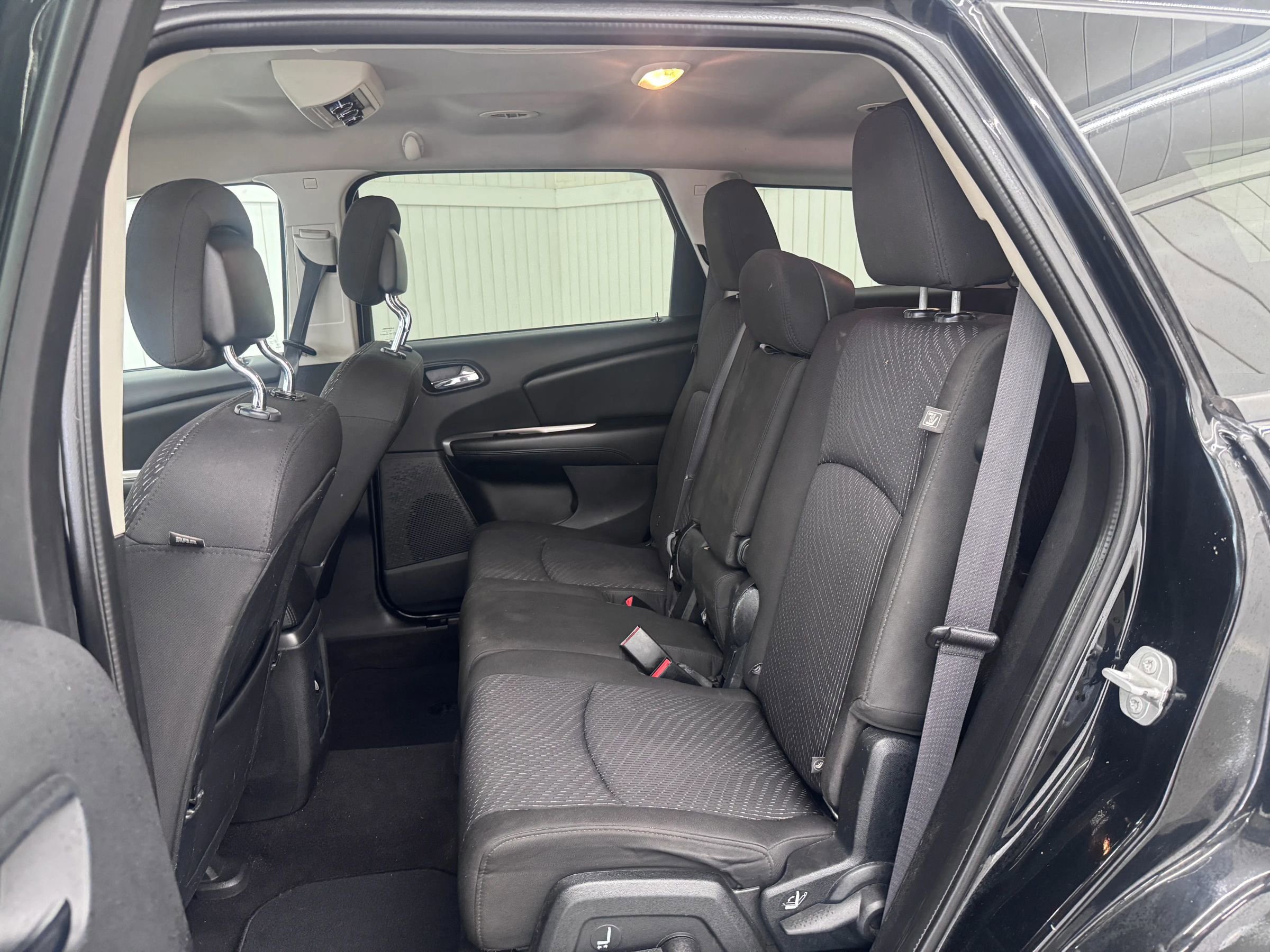 Used 2016 Dodge Journey SXT w/ Comfort/Convenience Group image 12