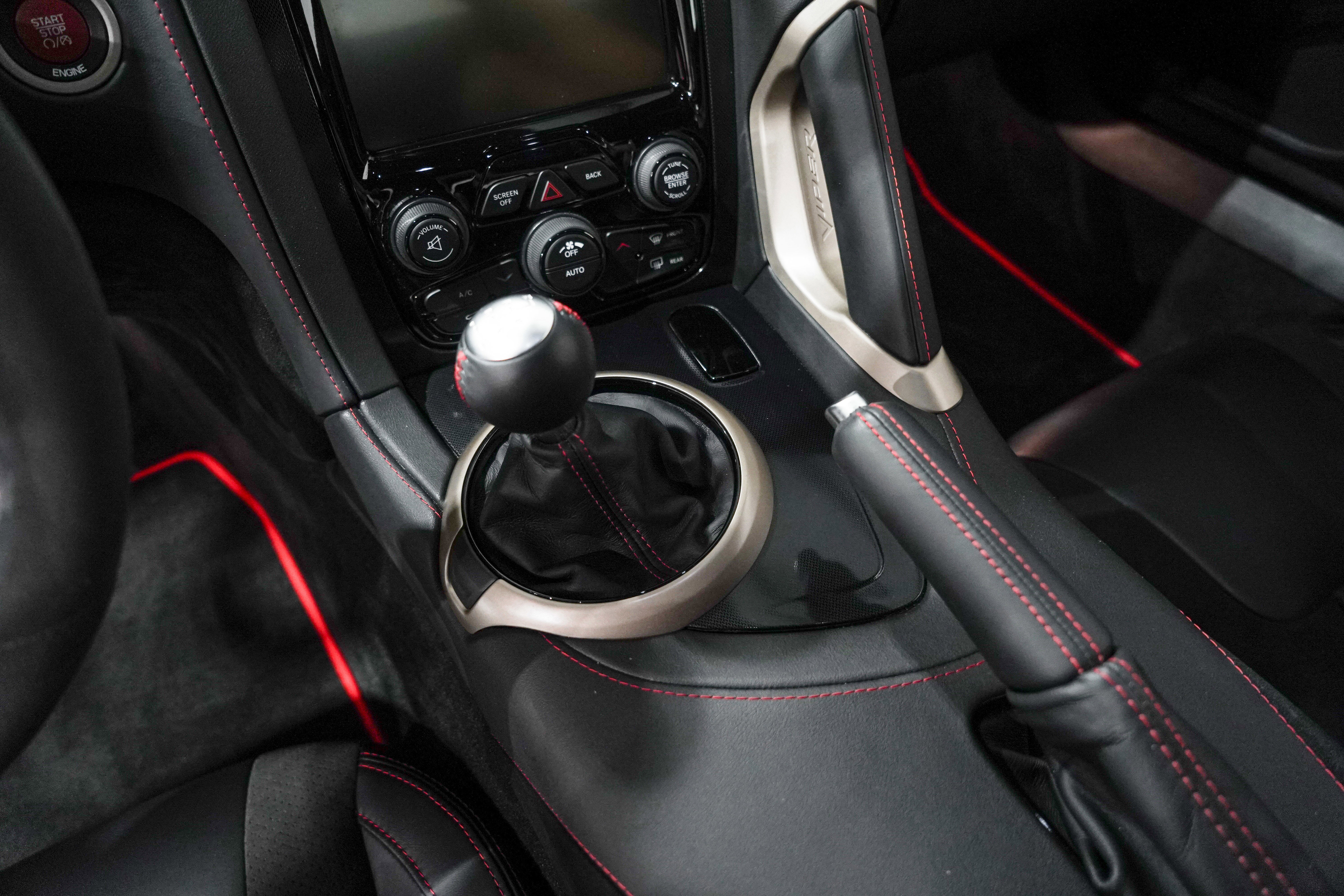 Used 2016 Dodge Viper ACR RWD image 12