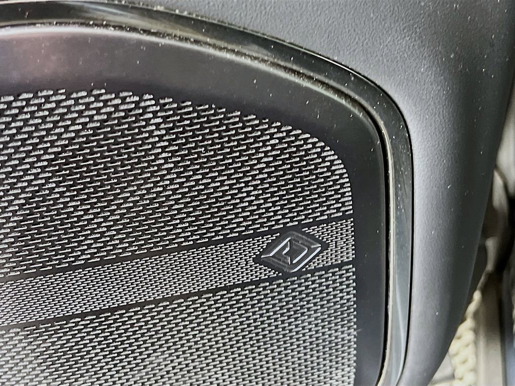 Used 2023 Rivian R1S Adventure image 15