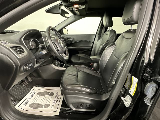 Used 2021 Jeep Compass Latitude w/ Sun and Sound Group AWD/4WD image 6