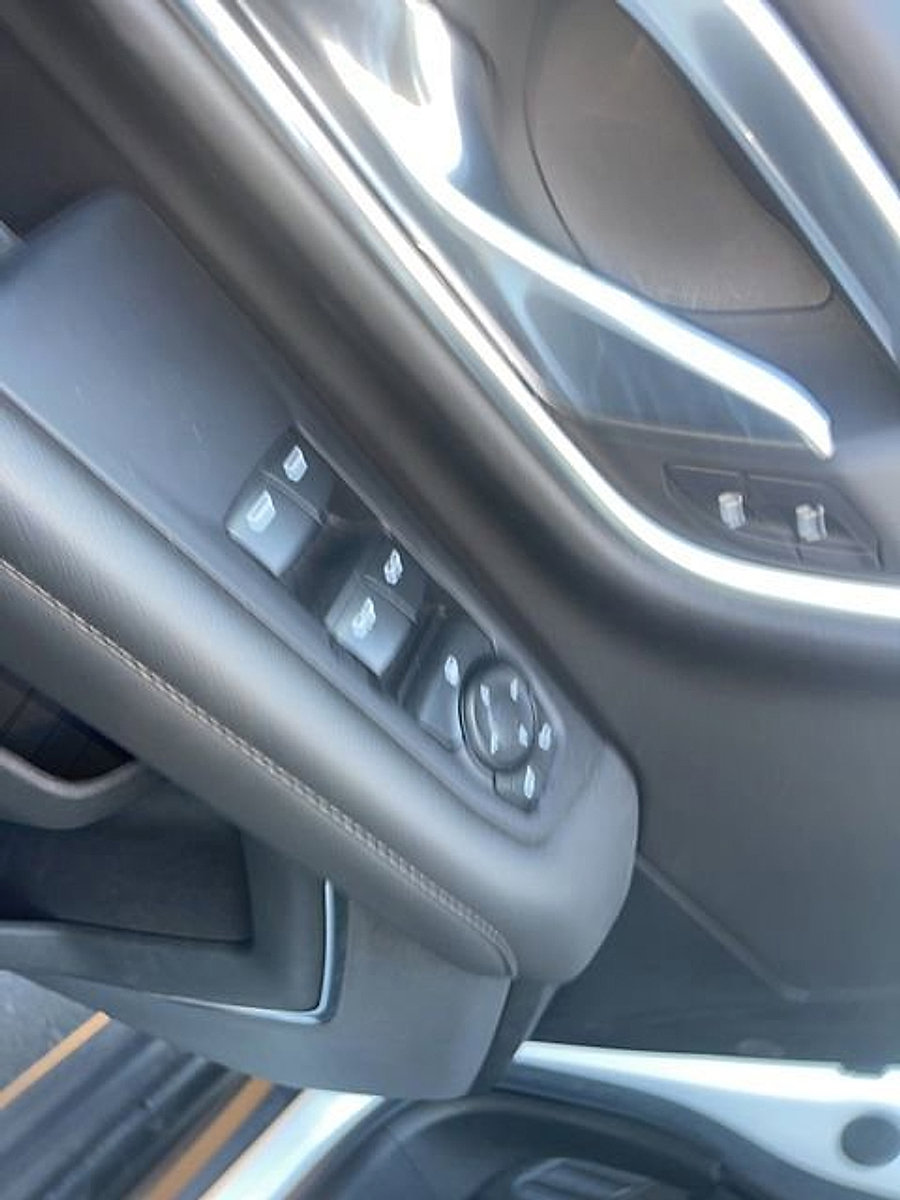 Used 2021 Chevrolet Tahoe LS AWD/4WD image 32