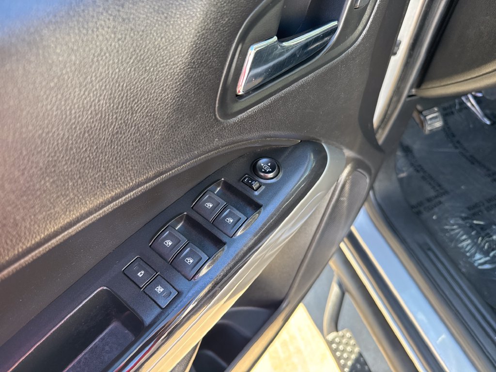 Used 2018 Chevrolet Colorado LT AWD/4WD image 11