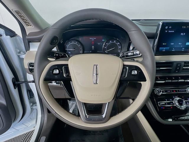 Used 2022 Lincoln Corsair FWD image 16