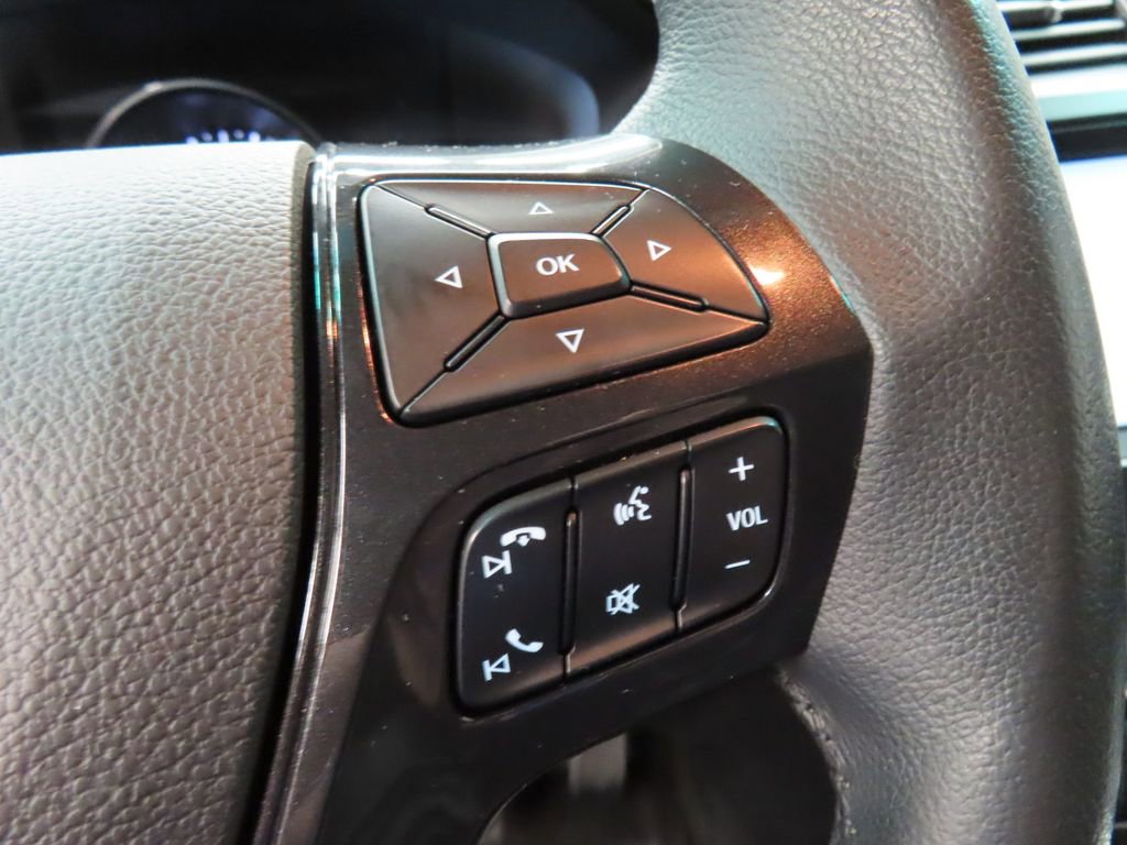 Used 2016 Ford Explorer XLT w/ Equipment Group 202A AWD/4WD image 52