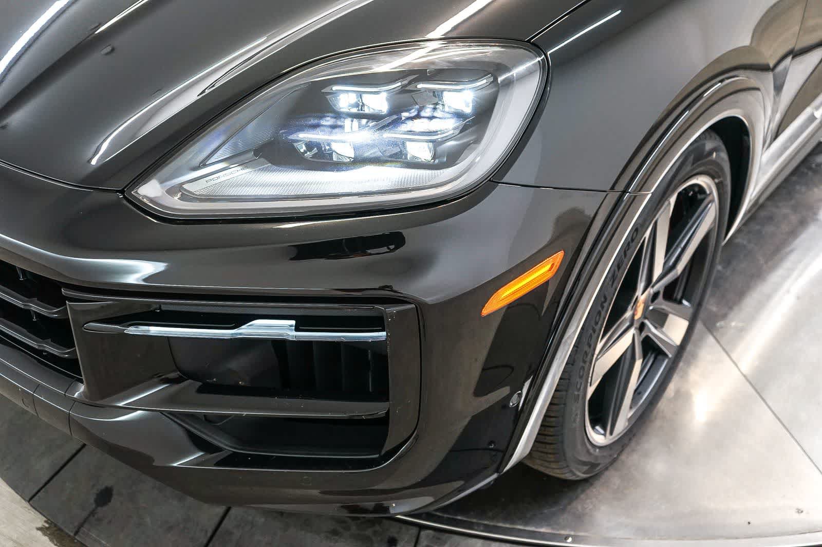 New 2026 Porsche Cayenne GTS AWD/4WD image 16