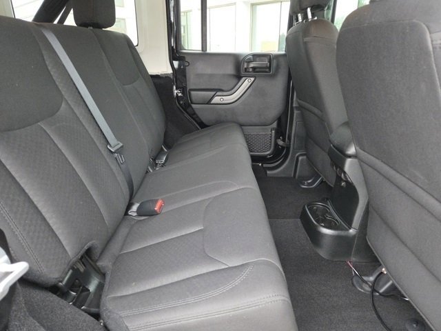 Used 2018 Jeep Wrangler Unlimited Sport S image 6