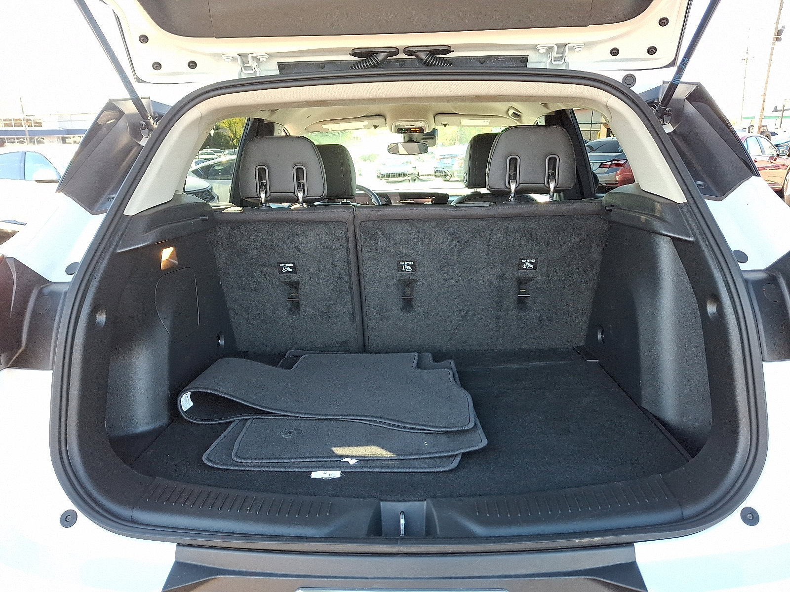 Used 2024 Buick Encore GX Preferred image 29