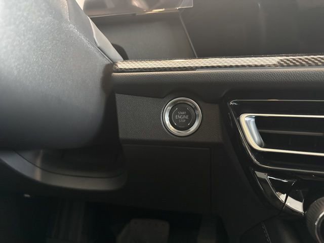 New 2025 Chevrolet Traverse High Country w/ LPO, Floor Liner Package image 23