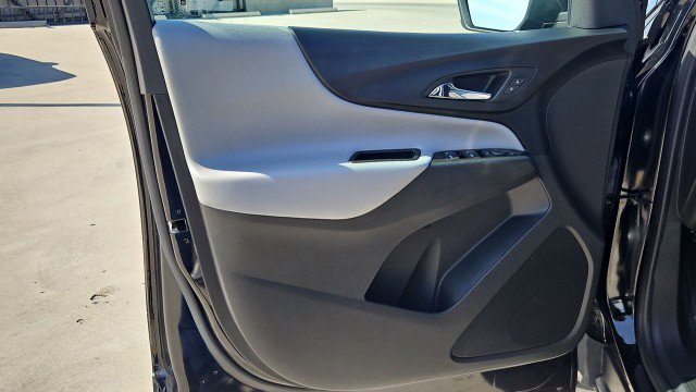 Used 2023 Chevrolet Equinox LS w/ LS Convenience Package FWD image 21