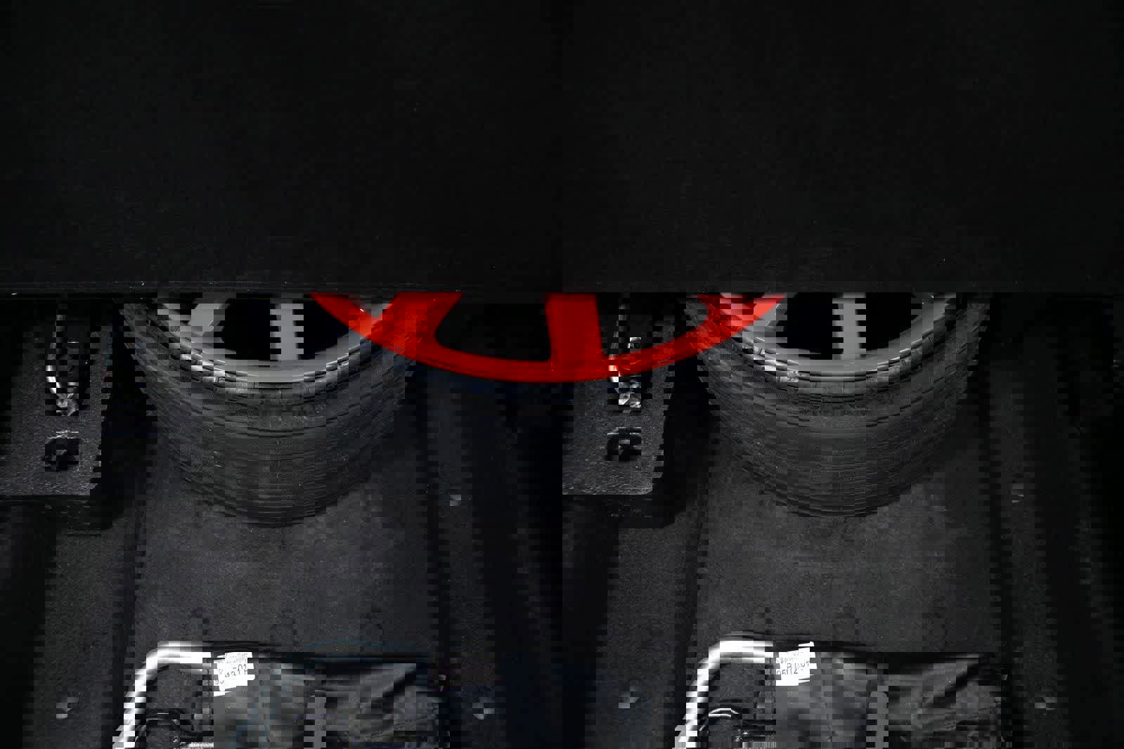 Certified 2023 Porsche Macan image 32