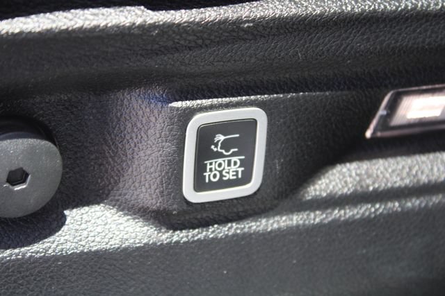 Used 2021 Jeep Grand Cherokee L Limited AWD/4WD image 45