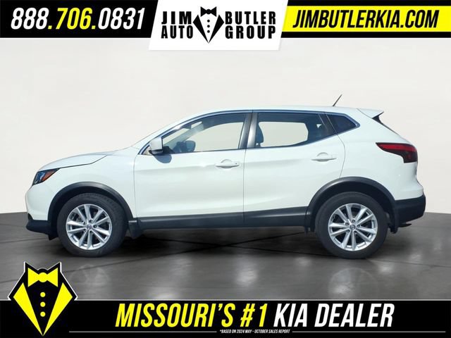 Used 2017 Nissan Rogue Sport S w/ S Appearance Package AWD/4WD image 4